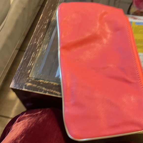 Breezy spring/ summer clutch - Picture 4 of 6